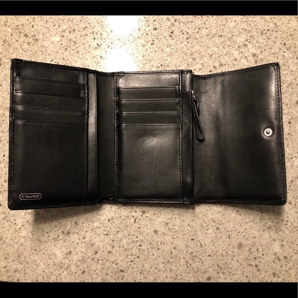 Coach Wallet - Picture 3 of 8